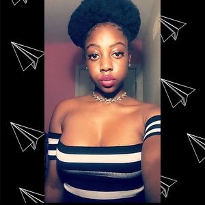 Forever 21 off shoulder. Short sleeve top